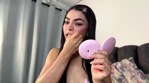 Snapshot of daddysweeeetbody chatting on 03/15/26, 02:28 Sophie online show from 03/15/26, 02:28