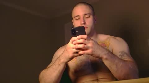 Snapshot of daddywassuppp4 chatting on 05/27/26, 04:04 Jon online show from 05/27/26, 04:04