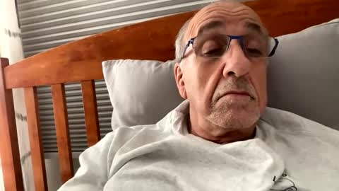 Snapshot of daddyweis chatting on 11/27/25, 04:14 daddyweis online show from 11/27/25, 04:14