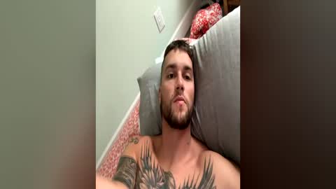 Snapshot of daddyyjus chatting on 06/17/26, 07:04 daddyyjus online show from 06/17/26, 07:04