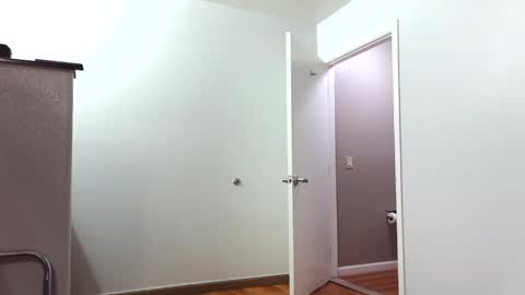 Snapshot of daddyyysj chatting on 09/21/25, 08:05 daddyyysj online show from 09/21/25, 08:05