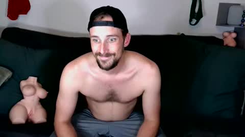 Snapshot of dadgoeswild chatting on 03/05/26, 04:30 DadGoesWild online show from 03/05/26, 04:30