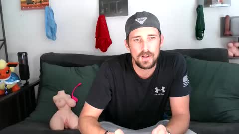 Snapshot of dadgoeswild chatting on 04/27/26, 08:51 DadGoesWild online show from 04/27/26, 08:51