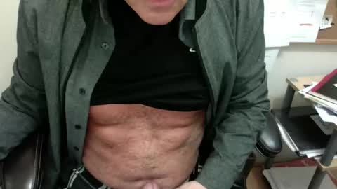 Snapshot of dadooronron69 chatting on 11/20/25, 06:07 dadooronron69 online show from 11/20/25, 06:07