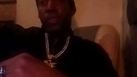 Snapshot of dadriploung chatting on 12/20/25, 02:40 dadriploung online show from 12/20/25, 02:40