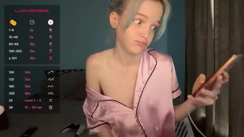 Snapshot of dadwouldbeproud1 chatting on 03/15/26, 02:12 dadwouldbeproud1 online show from 03/15/26, 02:12