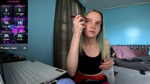 Snapshot of dadwouldbeproud1 chatting on 03/25/26, 02:12 dadwouldbeproud1 online show from 03/25/26, 02:12