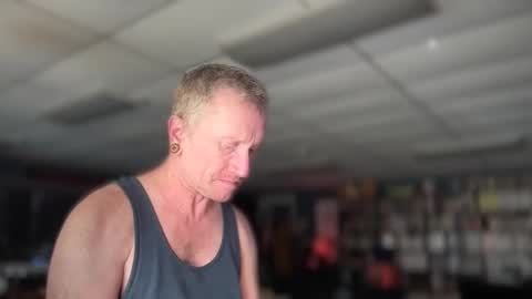 daemon online show from 10/28/25, 05:26