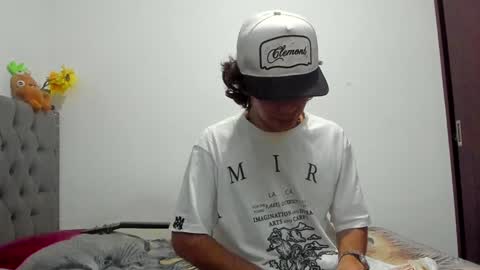 Snapshot of daemon_txuspunk chatting on 01/02/25, 05:46 DAEMON online show from 01/02/25, 05:46