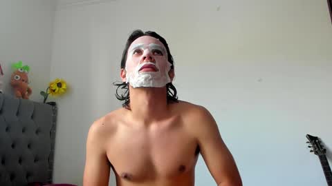 Snapshot of daemon_txuspunk chatting on 01/14/25, 05:01 DAEMON online show from 01/14/25, 05:01