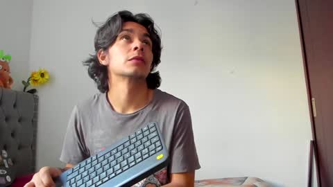 Snapshot of daemon_txuspunk chatting on 01/20/25, 01:21 DAEMON online show from 01/20/25, 01:21