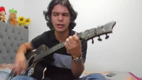 Snapshot of daemon_txuspunk chatting on 02/02/25, 03:21 DAEMON online show from 02/02/25, 03:21