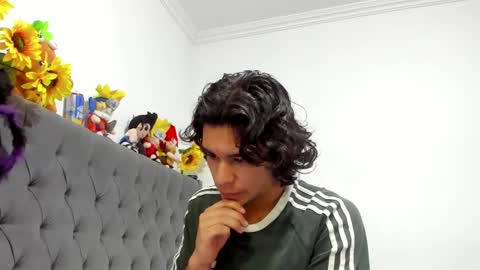 Snapshot of daemon_txuspunk chatting on 02/13/25, 02:01 DAEMON online show from 02/13/25, 02:01