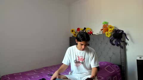 Snapshot of daemon_txuspunk chatting on 02/18/25, 06:15 DAEMON online show from 02/18/25, 06:15