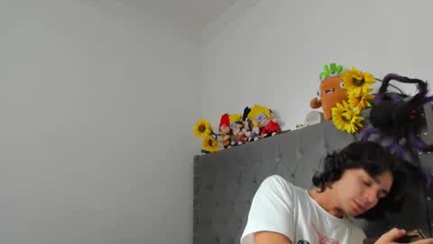 Snapshot of daemon_txuspunk chatting on 02/18/25, 09:42 DAEMON online show from 02/18/25, 09:42