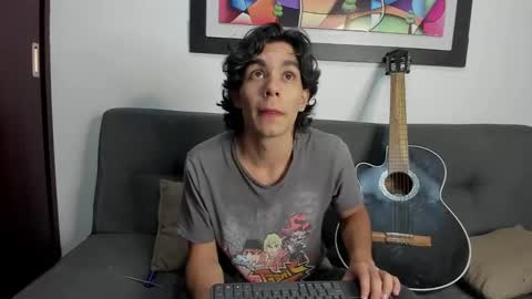 Snapshot of daemon_txuspunk chatting on 10/21/25, 04:24 DAEMON online show from 10/21/25, 04:24