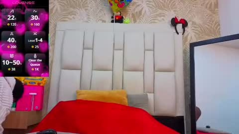 daffnelewis online show from 04/16/26, 11:33