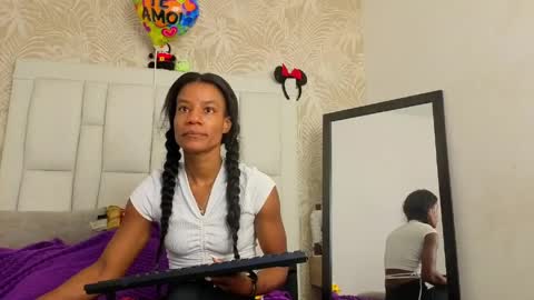 Snapshot of daffnelewis chatting on 04/25/26, 11:13 daffnelewis online show from 04/25/26, 11:13