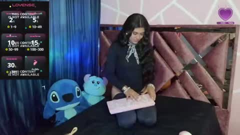 Snapshot of dafna_and_kris chatting on 06/20/26, 04:37 dafna and kris online show from 06/20/26, 04:37