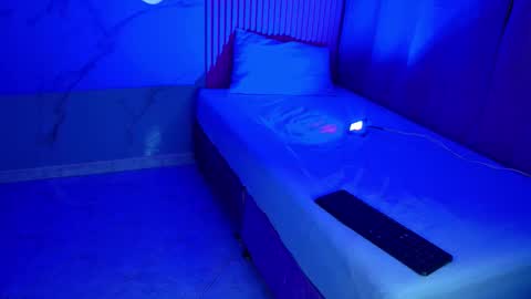 Snapshot of dafne17_ chatting on 03/14/26, 11:04 Dafne online show from 03/14/26, 11:04