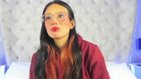 Snapshot of dafne_bss chatting on 06/17/26, 05:10 dafne_bss online show from 06/17/26, 05:10