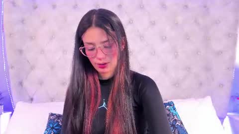 Snapshot of dafne_bss chatting on 06/24/26, 07:07 dafne_bss online show from 06/24/26, 07:07