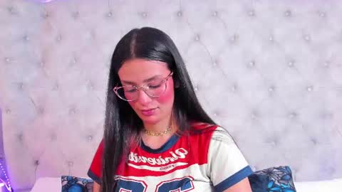 Snapshot of dafne_bss chatting on 07/09/26, 03:54 dafne_bss online show from 07/09/26, 03:54