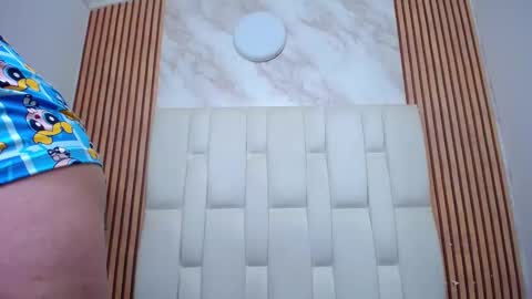 Dafne Castro online show from 10/08/25, 07:11