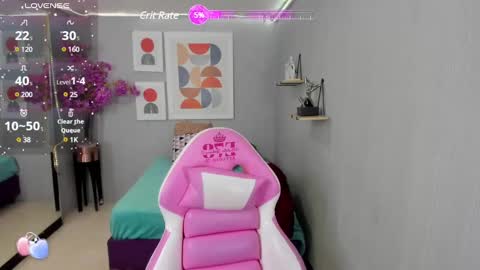 dafne huges online show from 12/19/24, 12:34