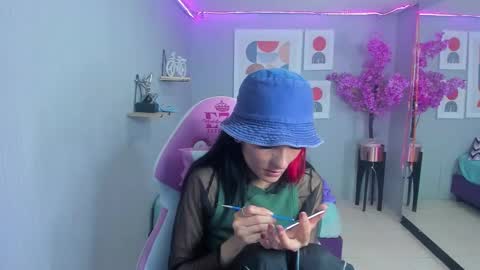 dafne huges online show from 01/10/25, 10:46