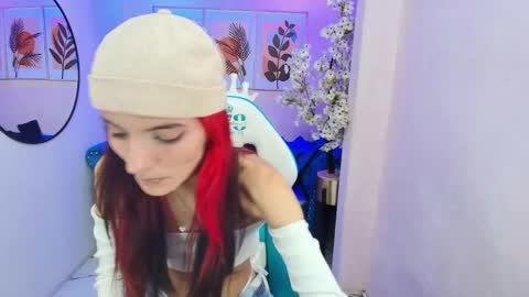 dafne huges online show from 09/23/25, 05:27