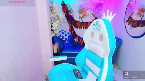 dafne huges online show from 11/02/25, 12:40