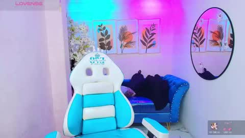 dafne huges online show from 11/03/25, 07:37