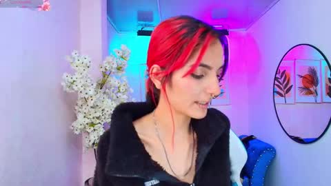 dafne huges online show from 11/21/25, 07:12