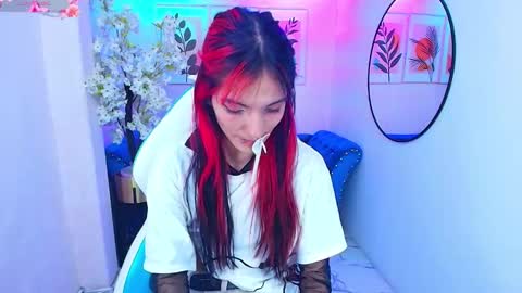 dafne huges online show from 12/03/25, 07:34