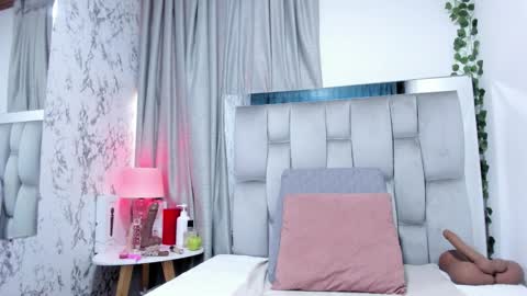 dafne_quenn online show from 09/11/25, 12:38