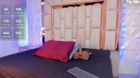 Dafnee online show from 11/10/25, 12:04