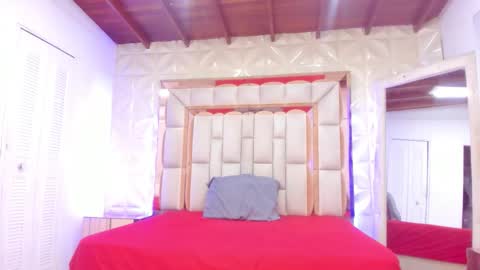 Snapshot of dafnee_adams chatting on 03/08/26, 01:04 Dafnee online show from 03/08/26, 01:04