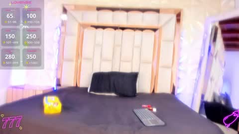 Dafnee online show from 05/20/26, 12:33