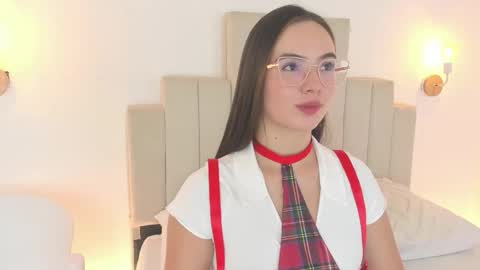 Dafne  online show from 10/27/25, 12:09