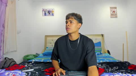 Snapshot of dafnezahiraa_ chatting on 01/05/25, 03:32 dafnezahiraa online show from 01/05/25, 03:32