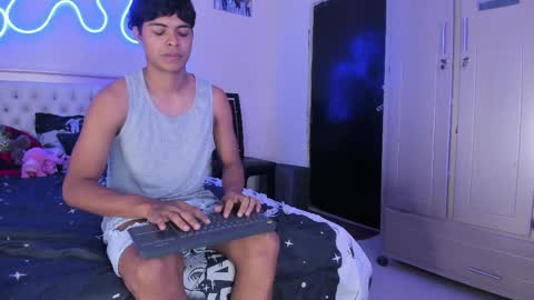 Snapshot of dafnezahiraa_ chatting on 04/06/26, 04:46 dafnezahiraa online show from 04/06/26, 04:46