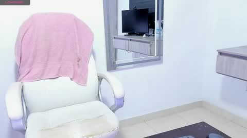 Dahian  online show from 10/04/25, 01:42