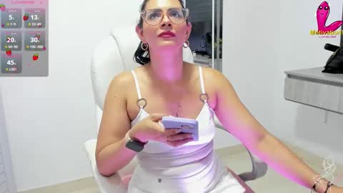 Dahian  online show from 11/10/25, 11:15