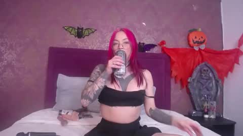 dahiana klimt online show from 10/30/25, 03:30