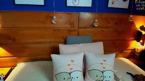  Dahiana  online show from 11/29/25, 08:23