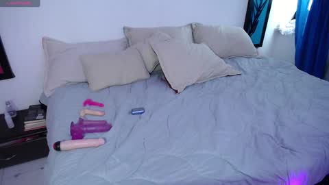 Dahiana online show from 01/22/25, 02:14