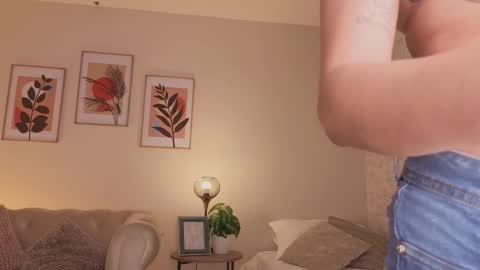 Snapshot of dahiana_walcott chatting on 03/25/26, 07:20 Dahiann Walcott online show from 03/25/26, 07:20