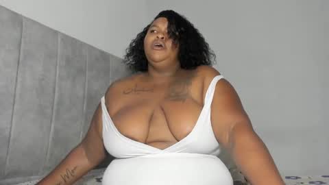 Snapshot of dahianajoss chatting on 12/28/24, 07:11 Ebony Sex Dahian online show from 12/28/24, 07:11