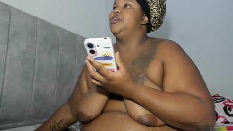 Snapshot of dahianajoss chatting on 12/29/24, 09:39 Ebony Sex Dahian online show from 12/29/24, 09:39